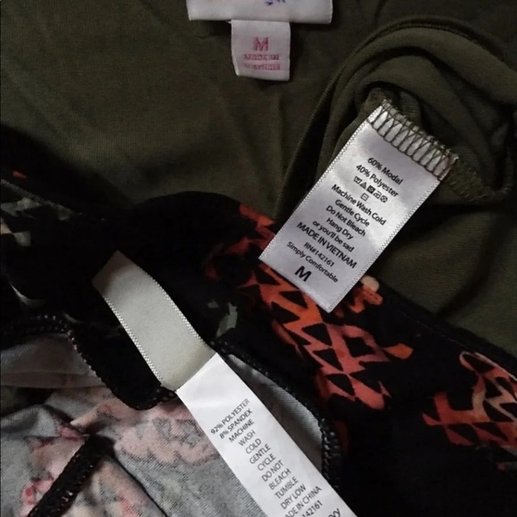 ⭐️LULAROE IRMA & TC LEGGING⭐️ - Picture 4 of 4